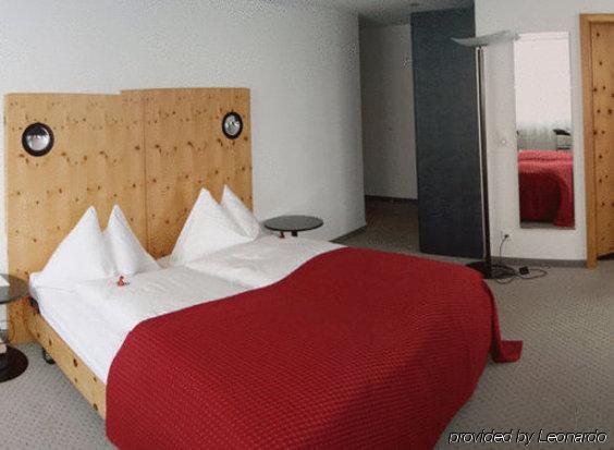 The Excelsior Ostfluegel Hotel Arosa Room photo