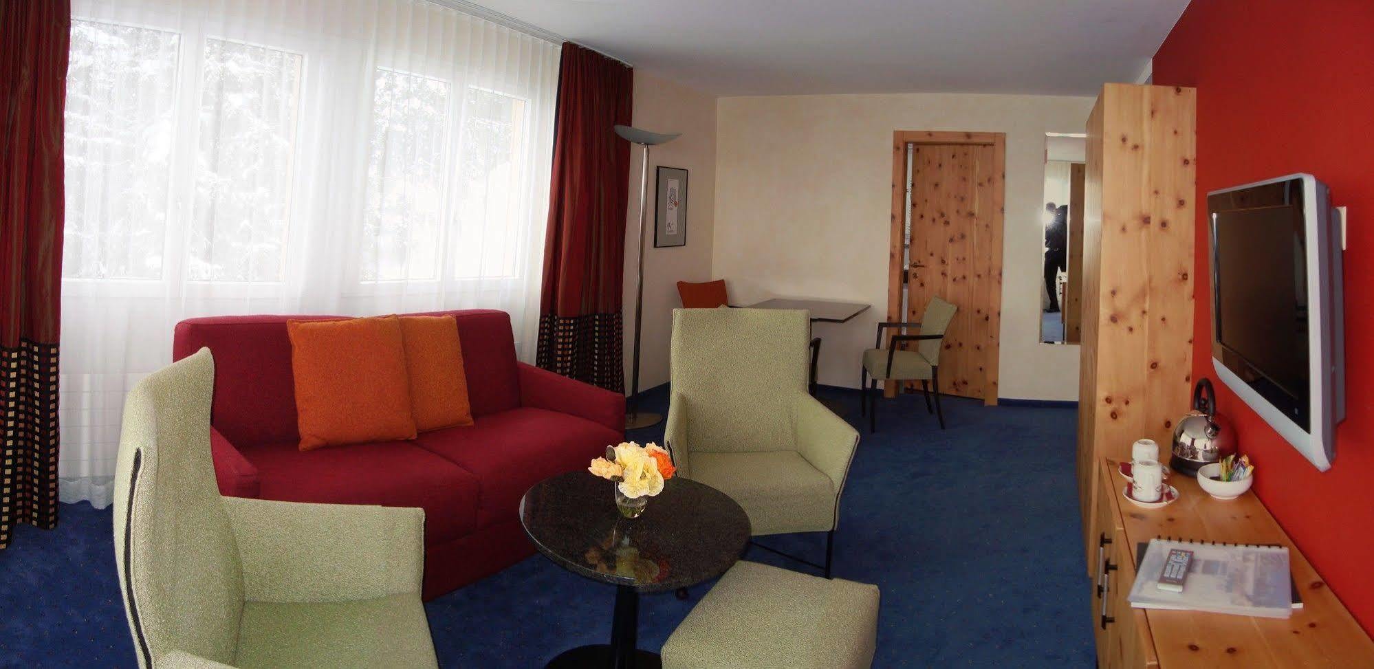 The Excelsior Ostfluegel Hotel Arosa Exterior photo