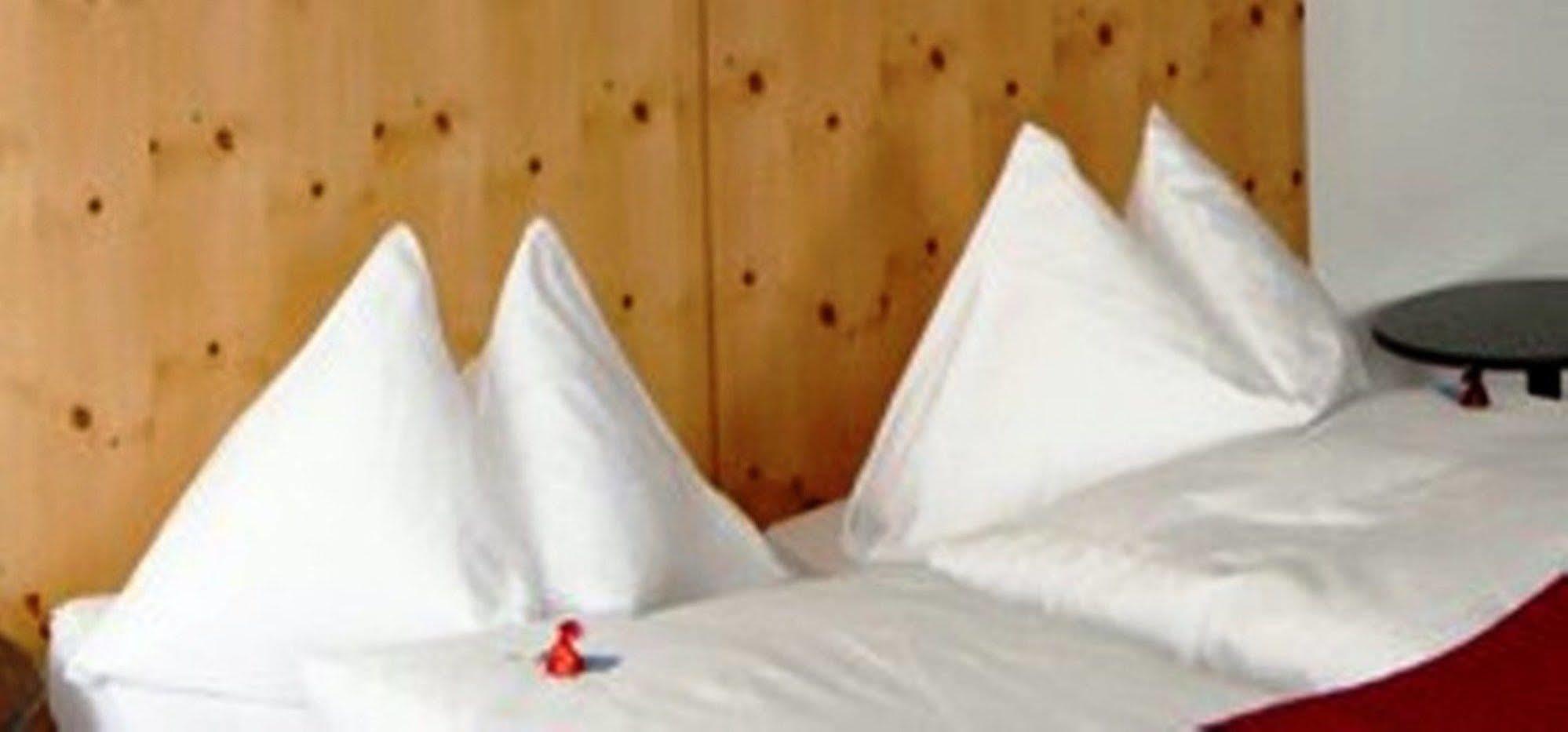 The Excelsior Ostfluegel Hotel Arosa Exterior photo