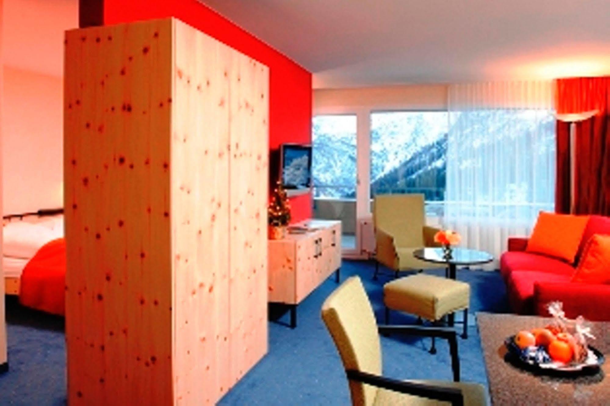 The Excelsior Ostfluegel Hotel Arosa Room photo